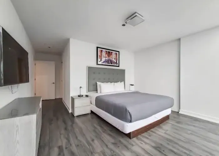 Hotel Level - Old Town